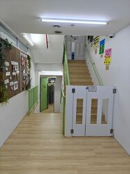 Kingston Terrace (D14), Retail #488898571